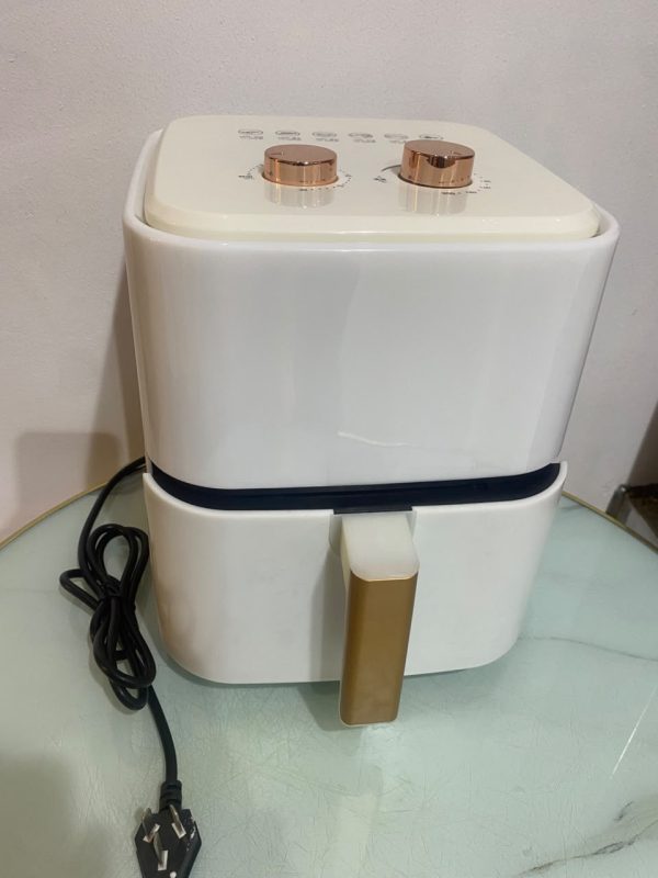 Hyundai Electric Air Fryer - DH Item 0154