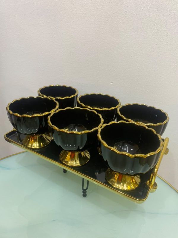Set of 6 Mugs with serving tray  - DH Item 0192